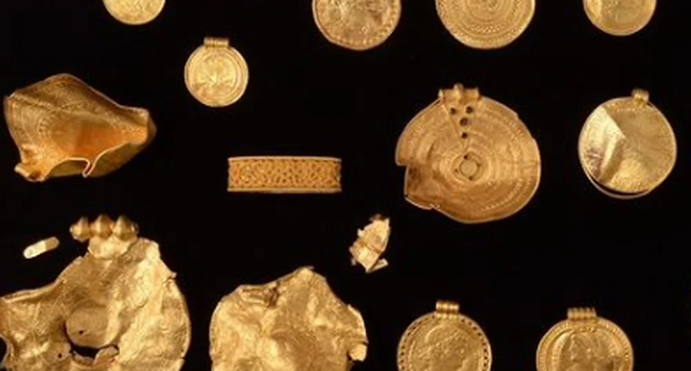 Любител иманяр откри едно от най-големите златни съкровища в Дания