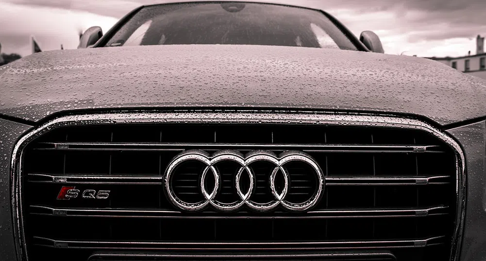 Критикуват Audi заради сексистка реклама (видео)