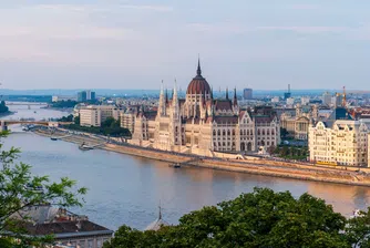 ЕК потвърди предложението си 7.5 млрд. евро за Унгария да бъдат замразени