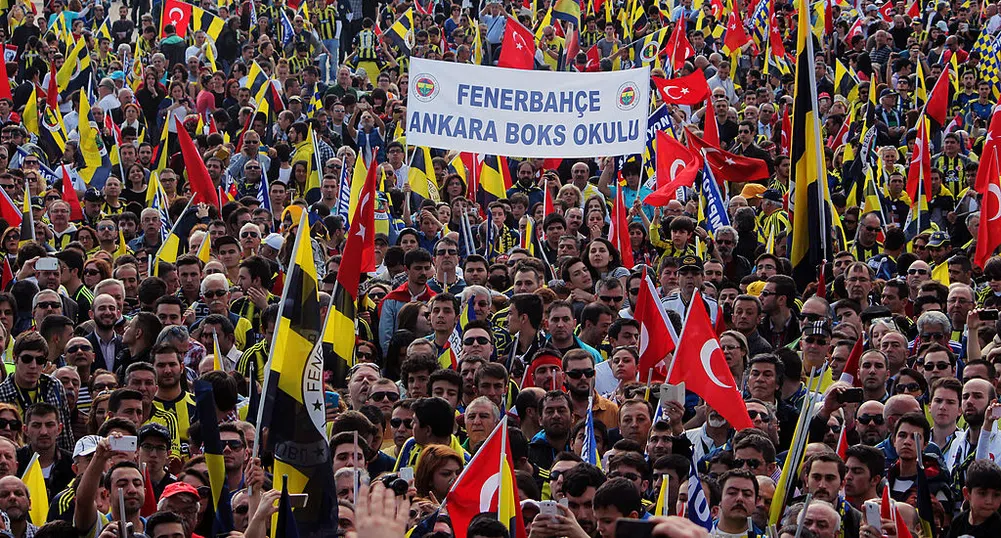Щети за $34,2 млрд., още трусове и антиправителствени лозунги в Турция
