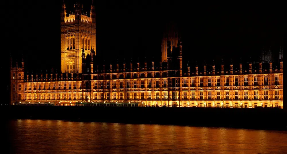 Открити са следи от кокаин в британския парламент