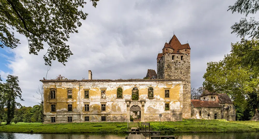 Зловещи изоставени места, които показват красотата на Европа от миналото