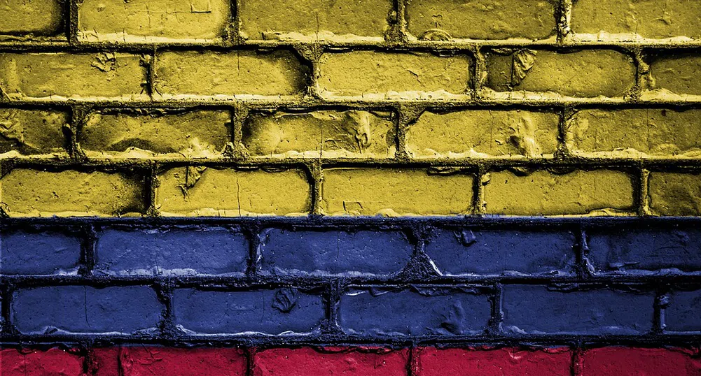 Колумбия избира президент между бивш бунтовник и „колумбийския Тръмп”
