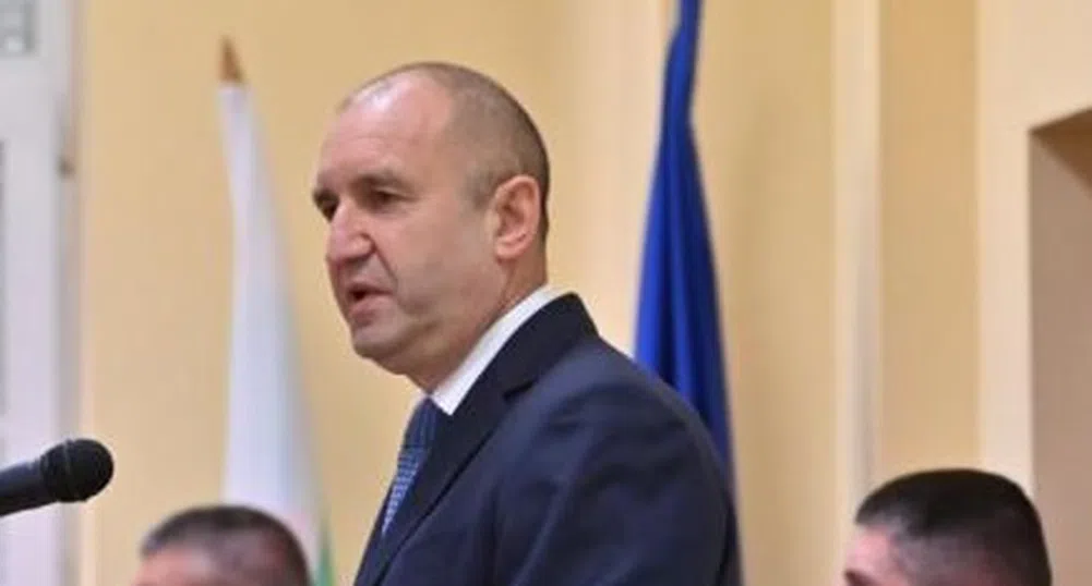 Президентът чака оставката на кабинета на Кирил Петков