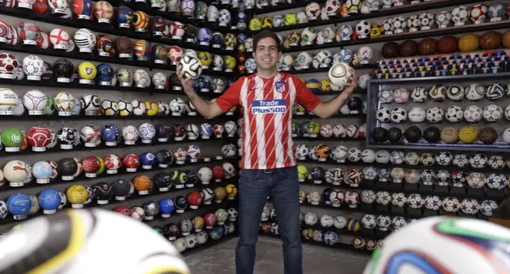 Мексиканец държи рекорда за най-голямата колекция от футболни топки в света