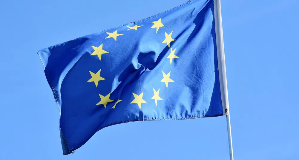 ЕС отпуска средства на Източна Европа, за да одобри ембаргото срещу петрола