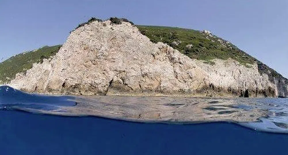 Мистериозен албански военен остров ще приема туристи от това лято