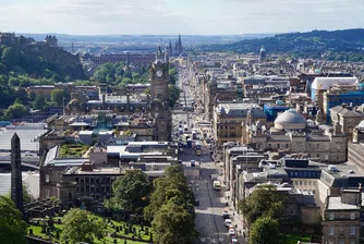Единбург и романтиката на малките му улички