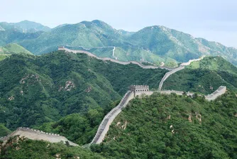 Част от Великата китайска стена се срути след земетресение от 6.9 по Рихтер