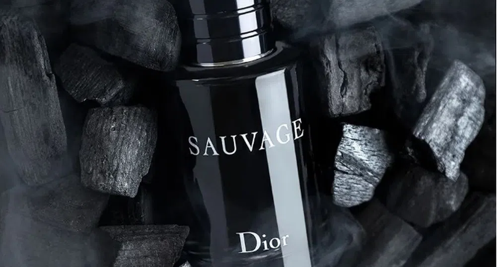 Шишенце от парфюма на Джони Деп се продава на всеки три секунди