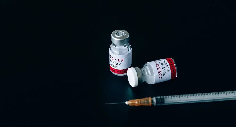 Франция разреши втора игла от друга ваксина на получилите първа доза Astra