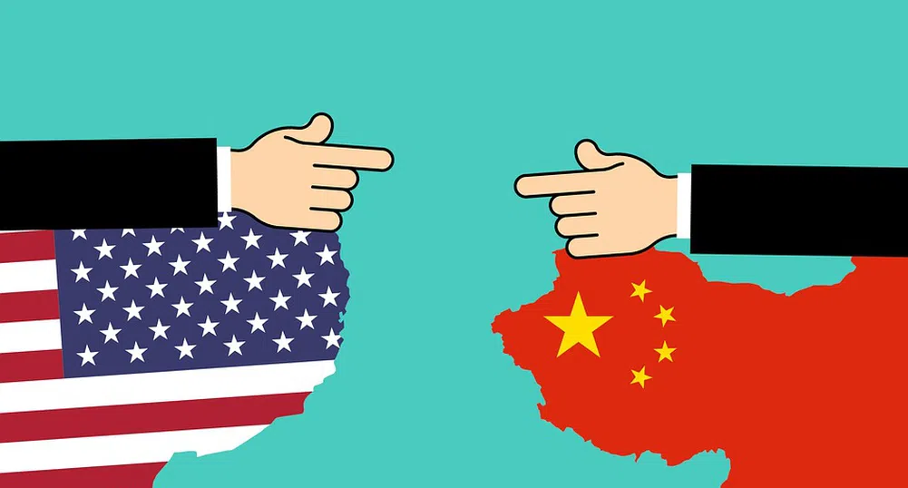 Страда ли китайският износ от търговската война със САЩ?