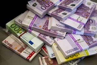 Сенчестото банкиране изненадващо се свива в ЕС
