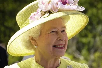 Кралица Елизабет Втора се върна към официалните си задължения