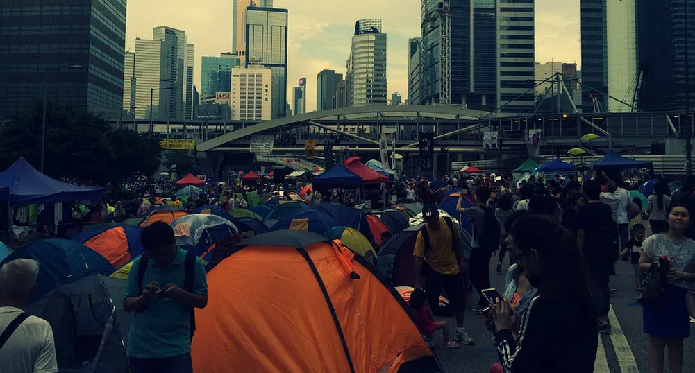 Хонконгски милиардери губят пари, искат край на протестите
