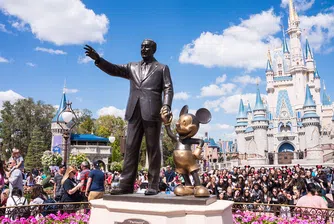 Disney освобождава 28 000 служители в увеселителните си паркове в САЩ