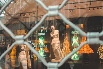 Онлайн пазаруването затвори 9 хиляди магазина за дрехи в Италия