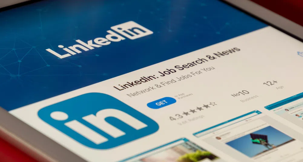 LinkedIn тества нов продукт за видеореклами по време на стрийминг