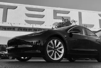 Инвеститорите удариха шамар на Tesla