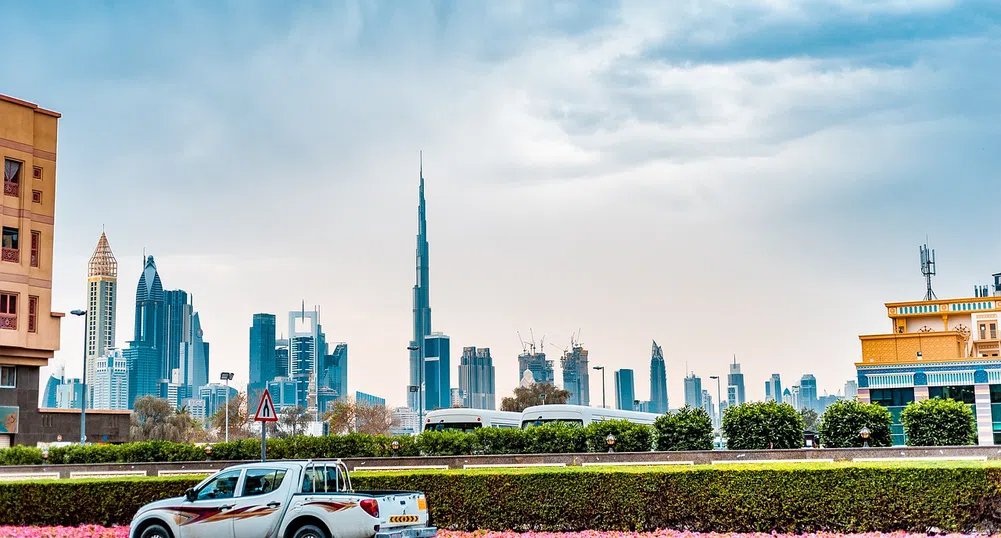 Дубай превърна най-високата сграда в благотворителна касичка