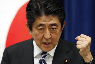 Бизнесът да вдигне заплатите с 3%, настоява премиерът на Япония