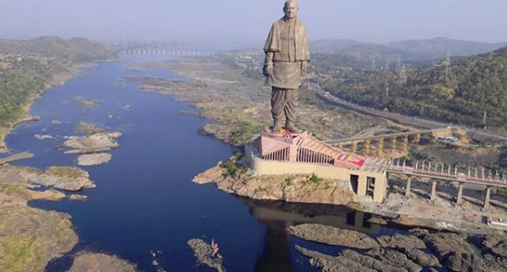 Откриха най-високата статуя в света (снимки)
