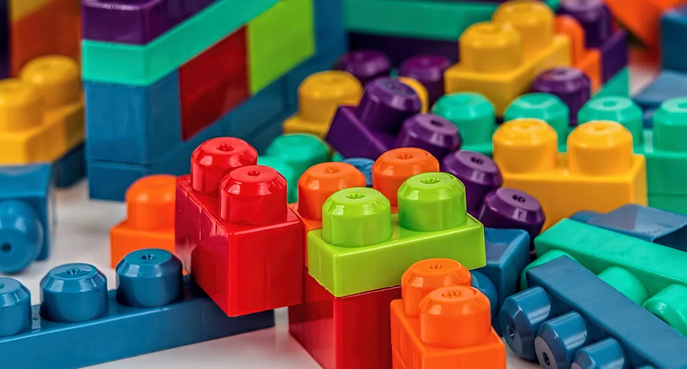 Трябва ли да се откажем от пластмасовите играчки?
