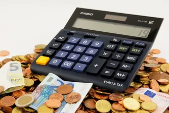 Печалбата на банките към края на юни пада наполовина спрямо 2019 година