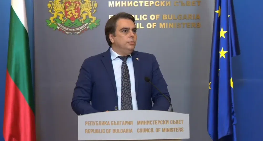 Асен Василев: Общият дълг ще бъде намален заради по-ниския дефицит