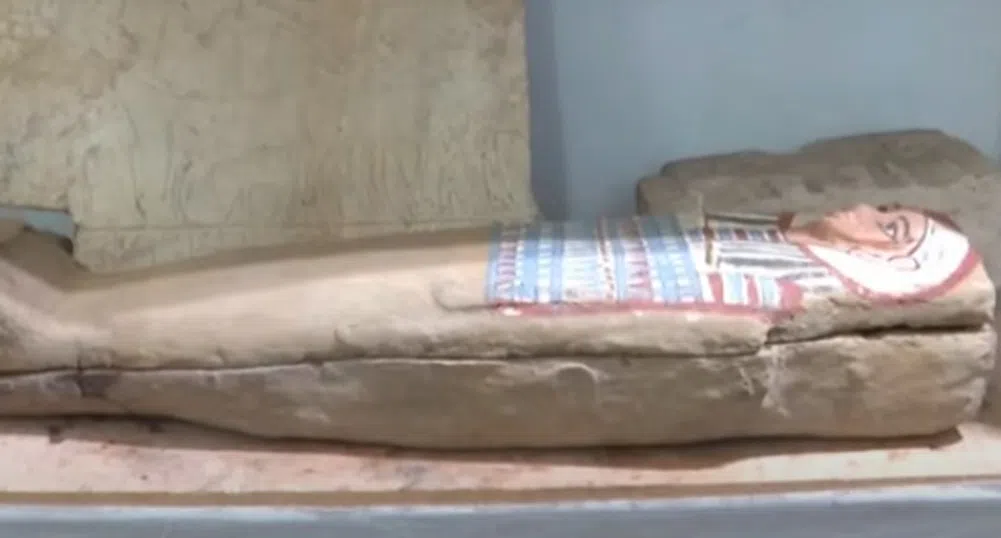 В Египет откриха непокътнати саркофази с мумии на 3 000 години