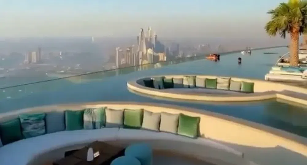 Най-високият инфинити басейн в света отвори врати в Дубай (снимки и видео)