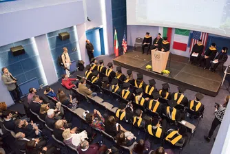 Първият випуск магистри на АУБ и SDA Bocconi се дипломира