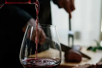 Какво се случва, когато пиете чаша вино всяка вечер?