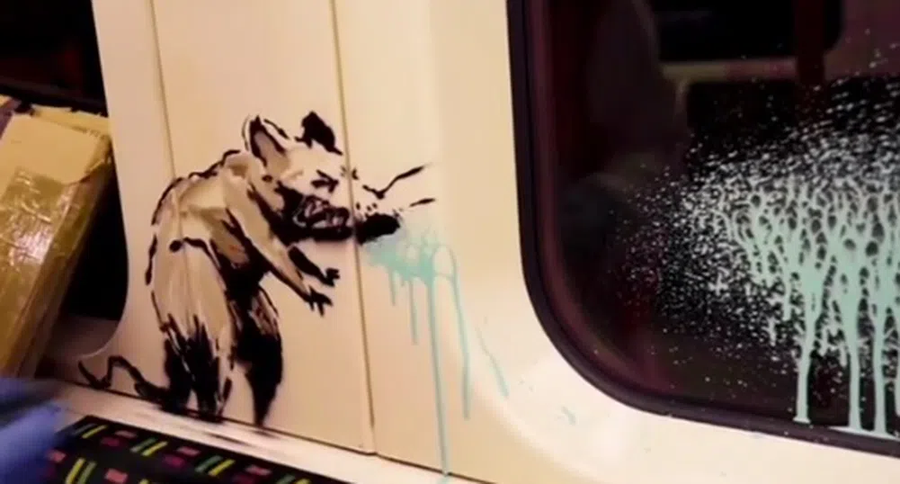 Чистачи в лондонското метро отстраниха творба на Банкси