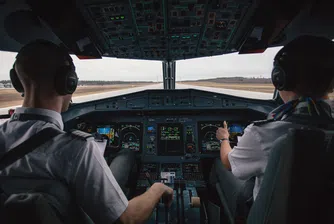 Азиатските авиокомпании търсят 240 000 нови пилоти
