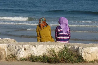 Зад вратите на харема: Как наистина живеят арабските жени