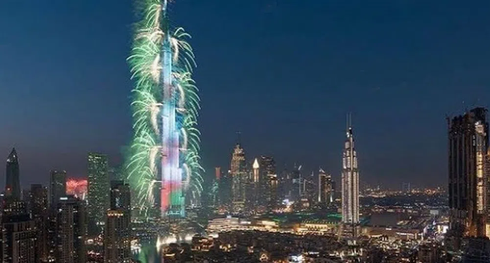 Новогодишното лазерно шоу на Burj Khalifa продължава до март