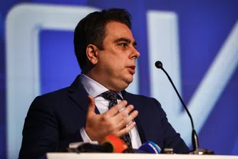 Кой е Асен Василев - новият кандидат за премиер на ПП?