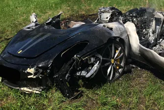 Мъж потроши новото си Ferrari  час, след като се сдоби с него