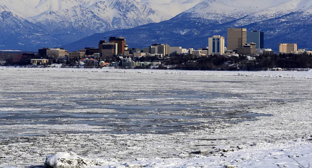 Аляска с 2 рекорда в 1 ден: за най-топло време и най-много сняг