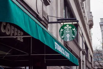 Starbucks също обяви, че спира с рекламата в социалните медии