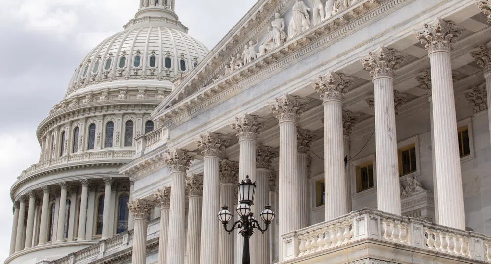 Американският сенат гласува $1,7 трлн. за държавни разходи и отбрана