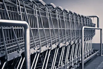 Amazon отваря нов супермаркет с високотехнологични колички за пазаруване