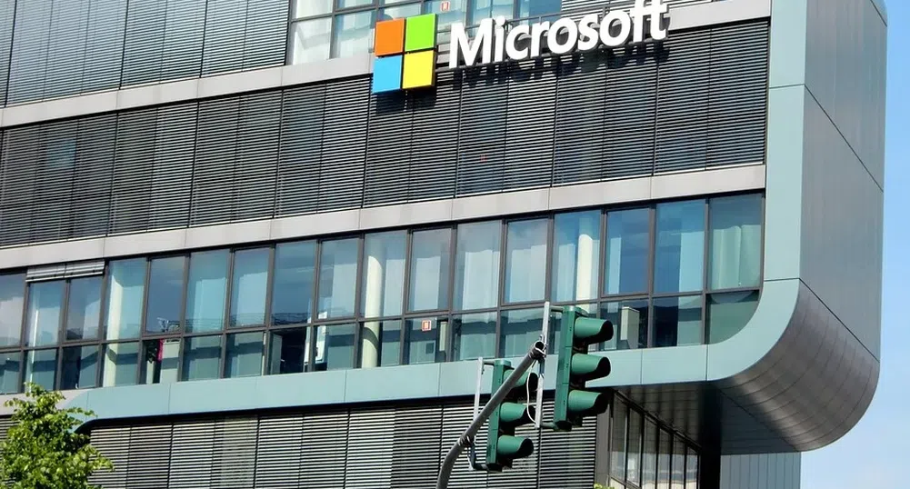 Microsoft става "въглеродно отрицателна" компания до 2030 г.