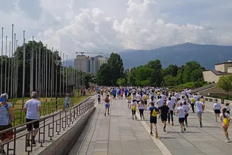 Над 1200 души се включиха в благотворителното бягане Run2Gether в София