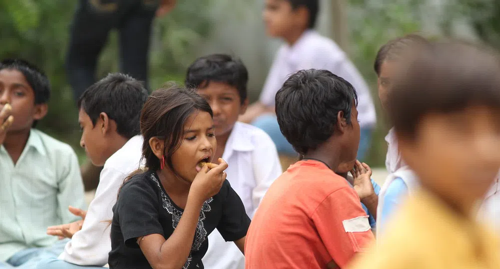 Недохранване и наднормено тегло тормозят най-бедните страни