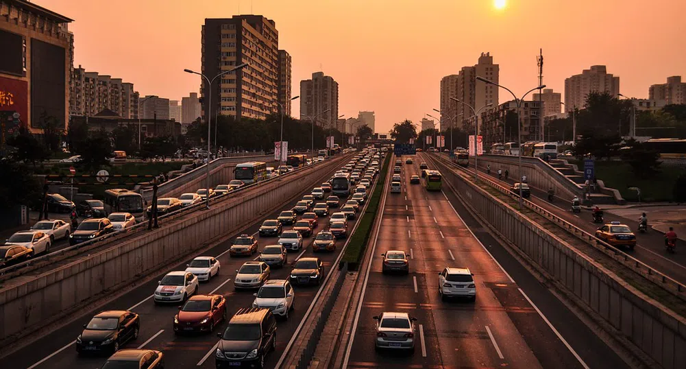 Въпрос с повишена трудност: Колко коли има по пътищата на Китай?