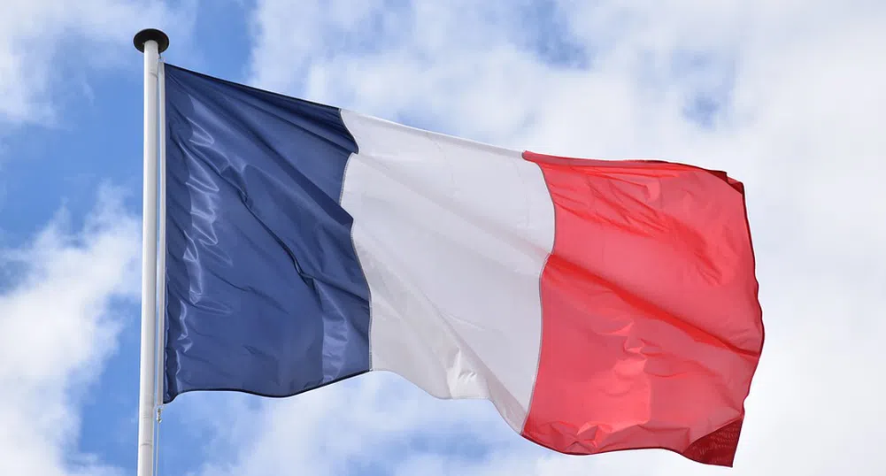 Френското правителство с компромис, за да прекрати стачката