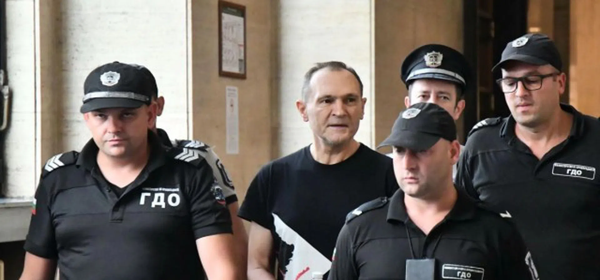 Васил Божков и близките му са под охрана, назначена от прокуратурата ...
