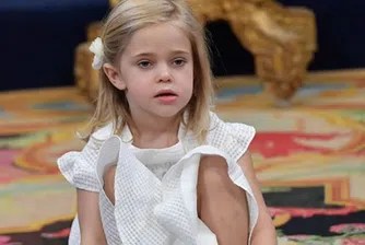 Тази малка шведска принцеса ни показа, че всички деца си приличат